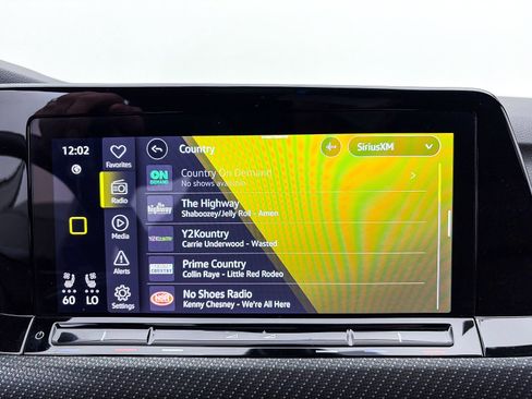 Used 2024 Volkswagen Golf R 2.0T image 23