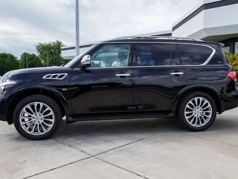 Used 2017 INFINITI QX80 4WD w/ Deluxe Technology Package image 5