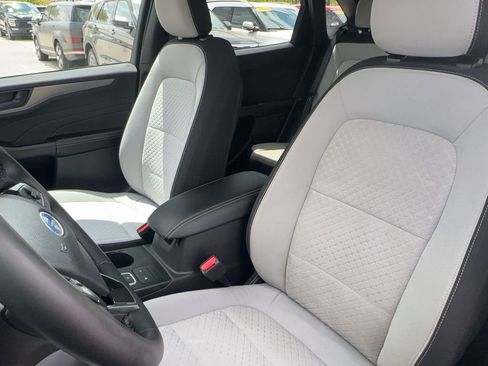 Used 2023 Ford Escape Active w/ Cold Weather Package FWD image 19