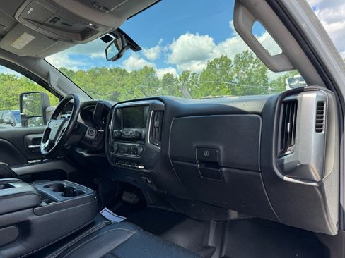 Used 2017 Chevrolet Silverado 3500 LT w/ LT Convenience Package AWD/4WD image 19