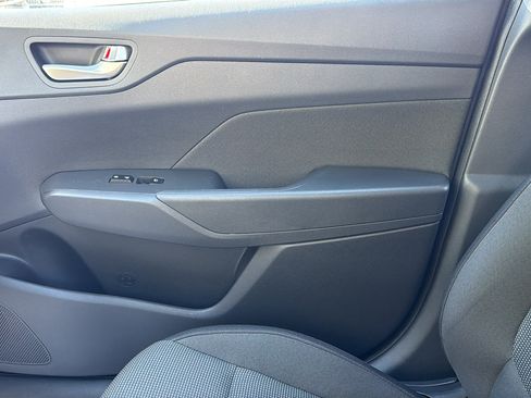 Used 2022 Hyundai Accent SE FWD image 17