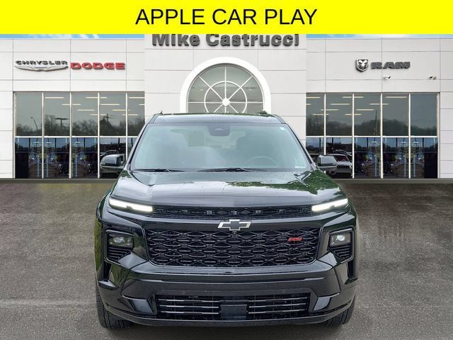 Used 2025 Chevrolet Traverse RS w/ LPO, Floor Liner Package AWD/4WD image 2