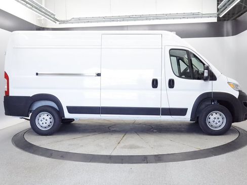 Used 2023 RAM ProMaster 2500 FWD image 5