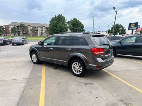 Used 2015 Dodge Journey SXT w/ Flexible Seating Group FWD image 6