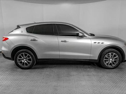 Used 2018 Maserati Levante image 9