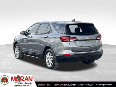 Certified 2023 Chevrolet Equinox LS w/ LS Convenience Package image 4