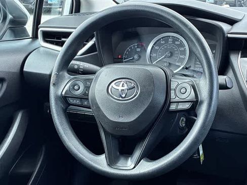 Used 2022 Toyota Corolla LE FWD image 23