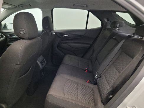 Used 2018 Chevrolet Equinox LT AWD/4WD image 16