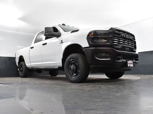 New 2025 RAM 2500 Tradesman w/ Bed Convenience Group AWD/4WD image 43