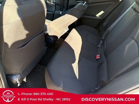Used 2019 Toyota Prius LE FWD image 27