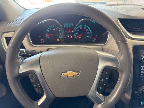 Used 2015 Chevrolet Traverse LT FWD image 23