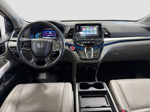 Used 2023 Honda Odyssey Touring image 11