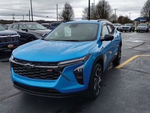 Used 2025 Chevrolet Trax RS w/ Driver Confidence Package image 25