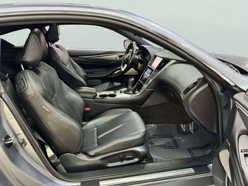Used 2017 INFINITI Q60 2.0t w/ Premium Plus Package 2.0T AWD/4WD image 29