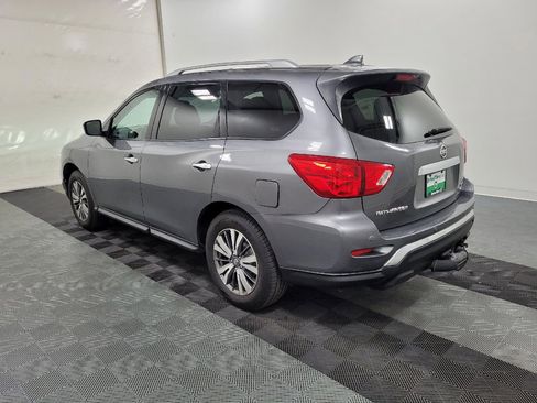 Used 2019 Nissan Pathfinder SV AWD/4WD image 3