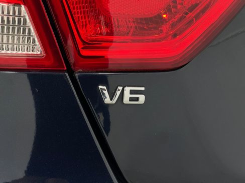 Used 2019 Chevrolet Impala LT image 37