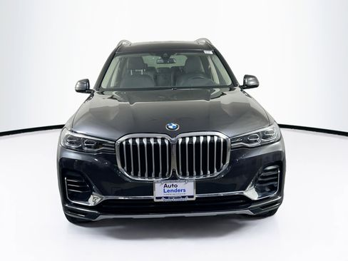 Used 2022 BMW X7 xDrive40i w/ Premium Package image 2