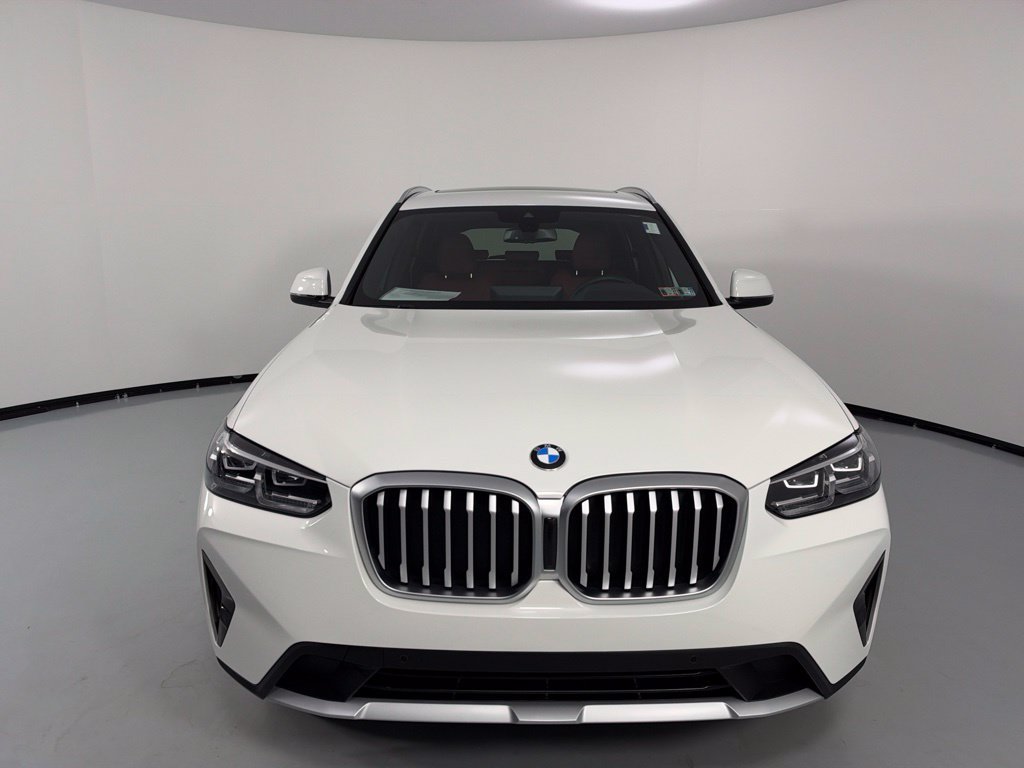 Used 2024 BMW X3 xDrive30i w/ Premium Package w/ZPA AWD/4WD image 2