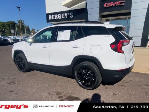 Used 2023 GMC Terrain SLT w/ Elevation Edition AWD/4WD image 8