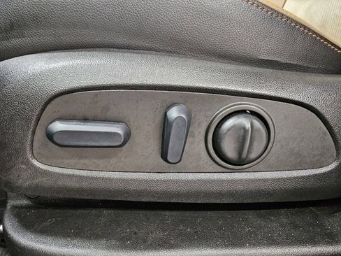 Used 2022 Chevrolet Equinox Premier AWD/4WD image 13