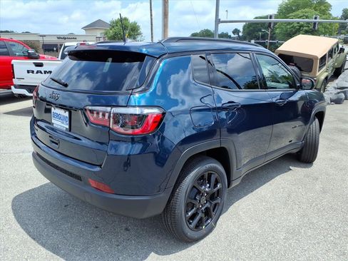 New 2026 Jeep Compass Latitude AWD/4WD image 4