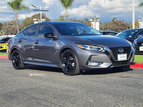 Used 2023 Nissan Sentra SR w/ SR Premium Package image 33