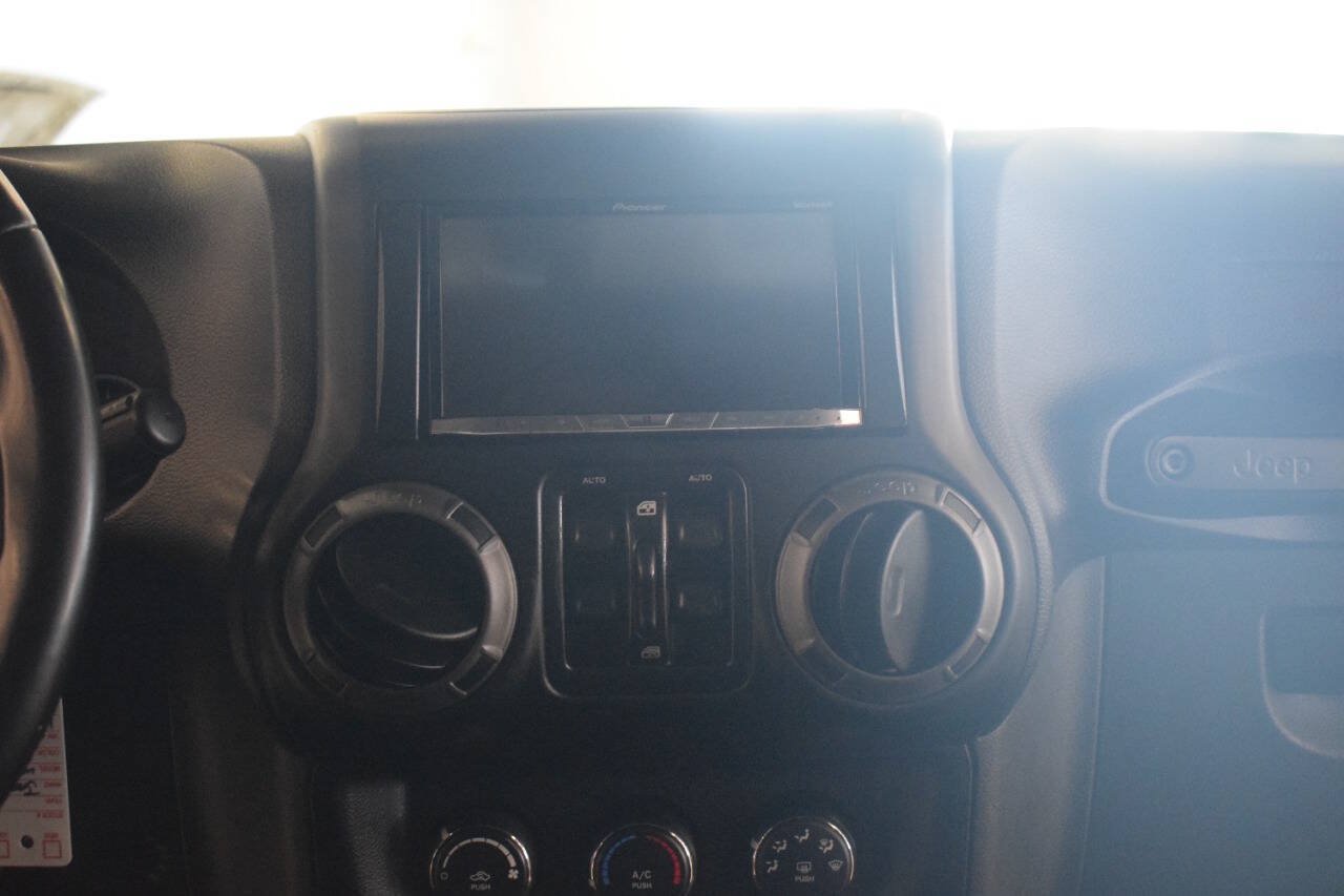 Used 2016 Jeep Wrangler Unlimited Sport w/ Quick Order Package 24S AWD/4WD image 49