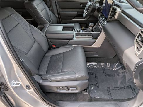 Used 2025 Toyota Sequoia Limited AWD/4WD image 35