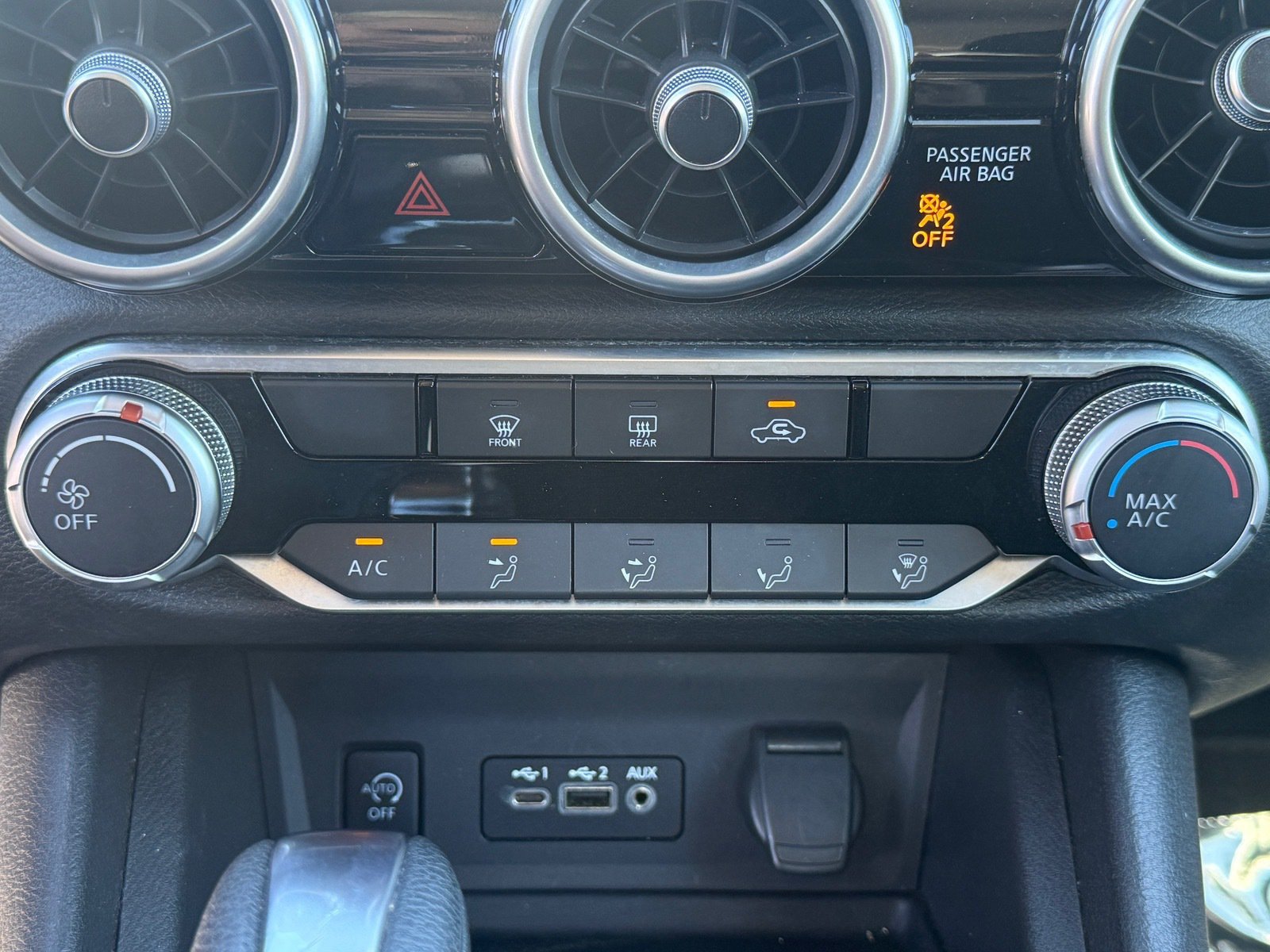 Used 2025 Nissan Sentra SV FWD image 28