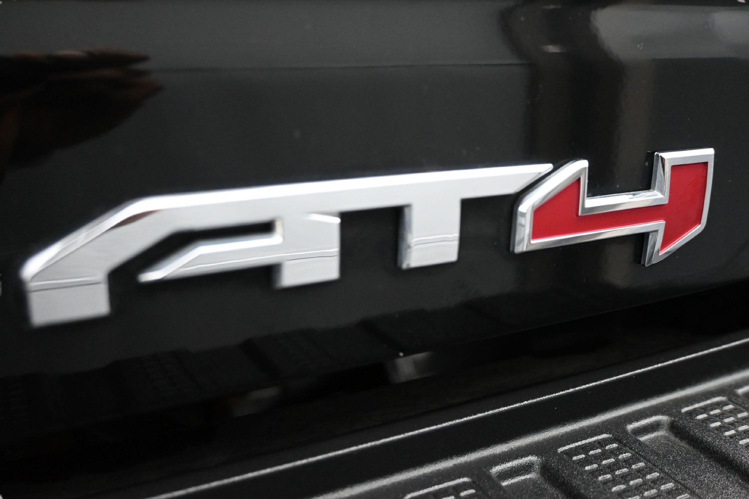 Used 2020 GMC Sierra 2500 AT4 w/ AT4 Premium Package AWD/4WD image 28
