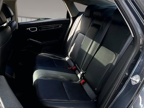 Used 2022 Honda Civic Touring image 20