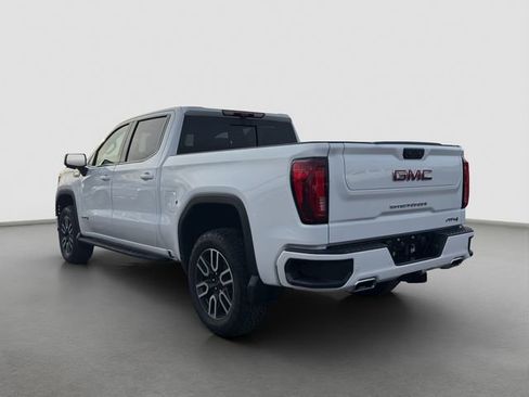 Used 2025 GMC Sierra 1500 AT4 w/ AT4 Premium Package AWD/4WD image 4