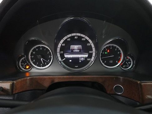 Used 2013 Mercedes-Benz E 350 4MATIC Sedan image 14