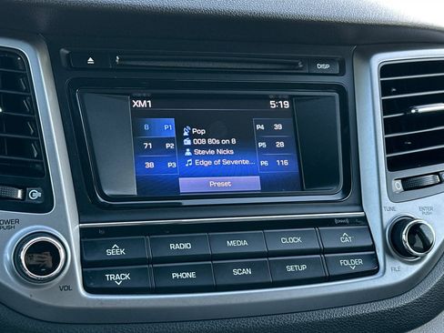 Used 2017 Hyundai Tucson SE image 17