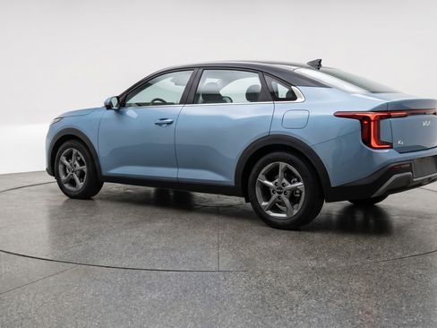 Used 2025 Kia K4 FWD image 6