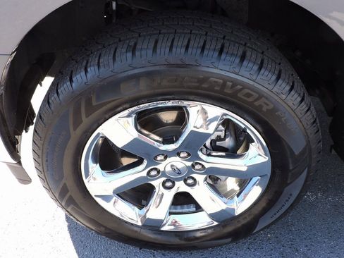 Certified 2022 Ford F150 Lariat w/ Equipment Group 502A High image 18