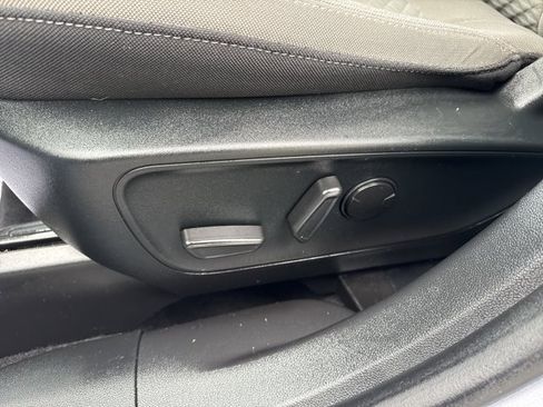 Used 2022 Ford Escape SE w/ Convenience Package image 17