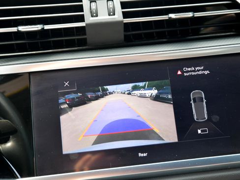 Used 2020 Audi Q3 2.0T Premium image 13