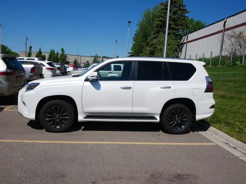 Used 2021 Lexus GX 460 Premium w/ Premium Package AWD/4WD image 3