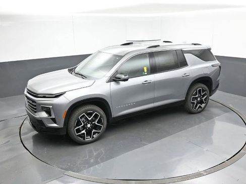 New 2026 Chevrolet Traverse High Country w/ LPO, Floor Liner Package image 18