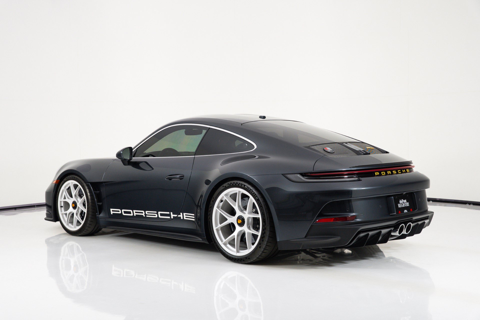 Used 2024 Porsche 911 GT3 RS RWD image 5