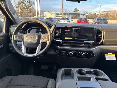 New 2026 GMC Sierra 1500 Elevation image 12