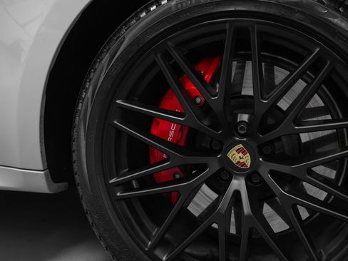 Certified 2023 Porsche Macan GTS AWD/4WD image 18