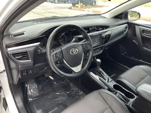 Used 2014 Toyota Corolla S image 11