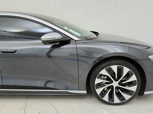Used 2022 Lucid Air Grand Touring image 8