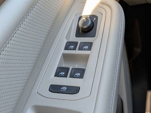 New 2026 Volkswagen Atlas SE FWD image 26