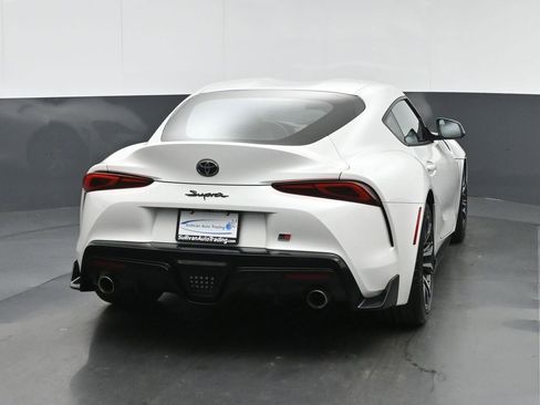 Used 2022 Toyota Supra RWD image 6