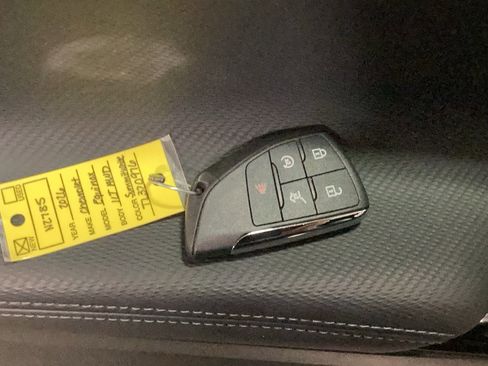 New 2026 Chevrolet Equinox LT w/ Convenience Package II image 10