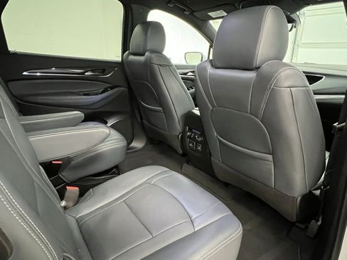 Used 2024 Buick Enclave Premium image 57