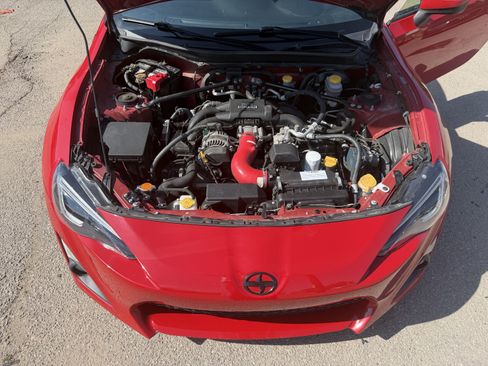 Used 2015 Scion FR-S RWD image 19